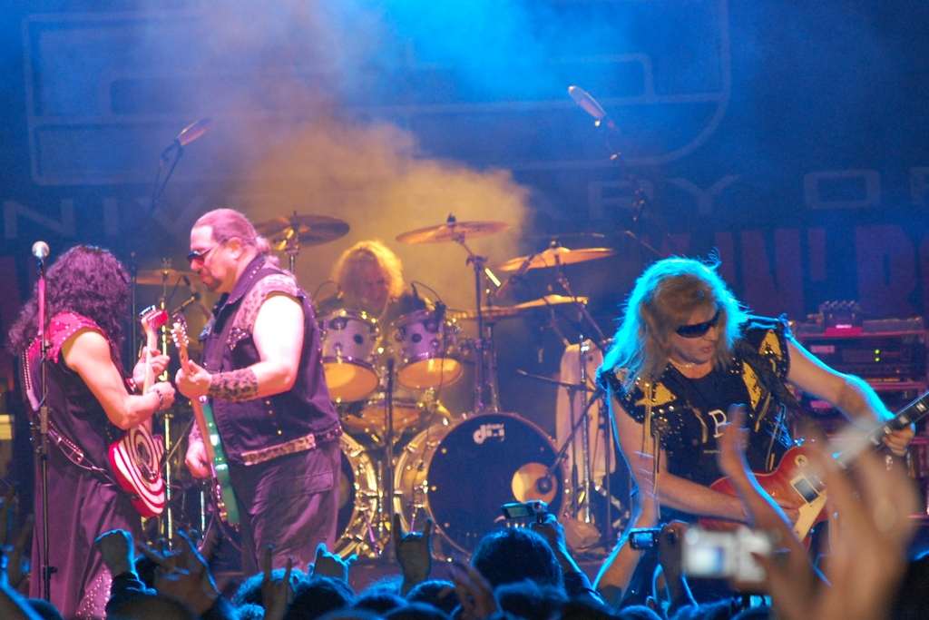 3 Twisted Sister 74.jpg